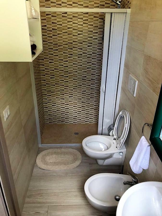 Le Stanze Di Casa Polinisso Guest House กาโรวิญโญ ภายนอก รูปภาพ